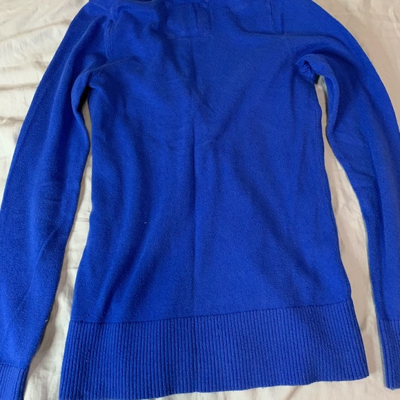 Abercrombie & Fitch Cardigan - Picture 2 of 3